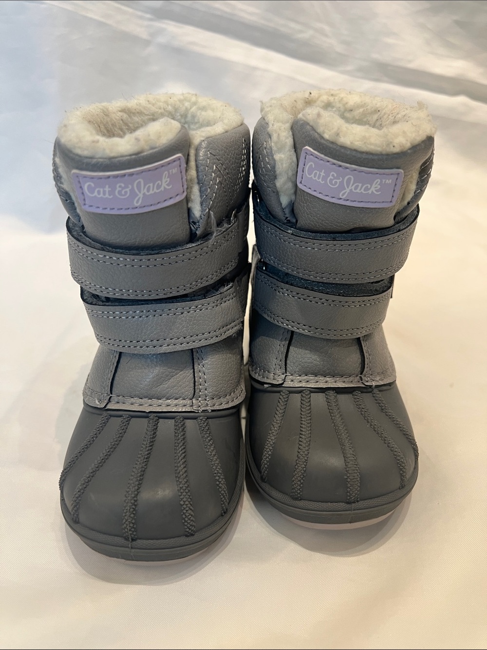 “🩷Bundle 4/$19” Cat & Jack toddler size 8 gray/Purple Winter snow Boots